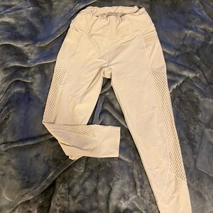 VS Tan 3/4 legging
